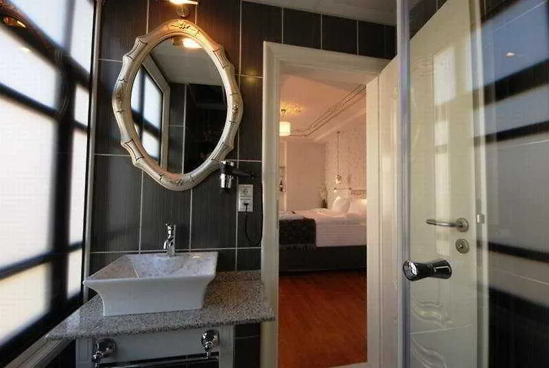 Hotel Amira Istanbul 4*,